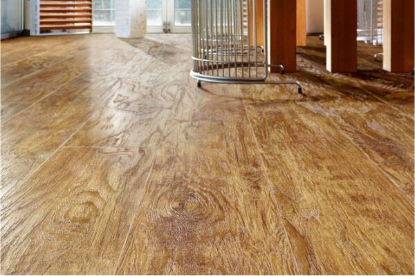  Покрыть лаком кварцвинил 